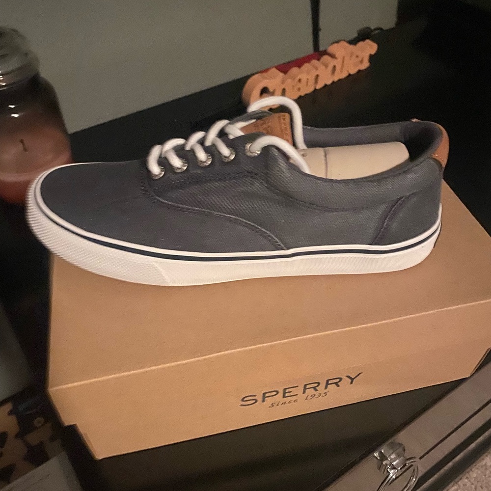 Mens Sperry Hommes NIB!